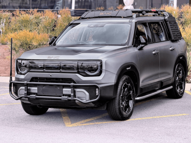 BAIC B30 Takes the Spotlight in AutoTrader Review